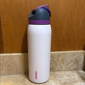 Owala 40oz Freesip
